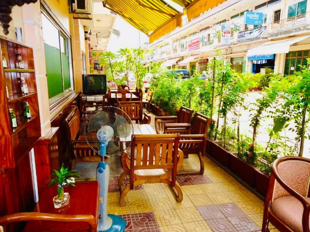 U Dara inn Siem Reap Bagian luar foto